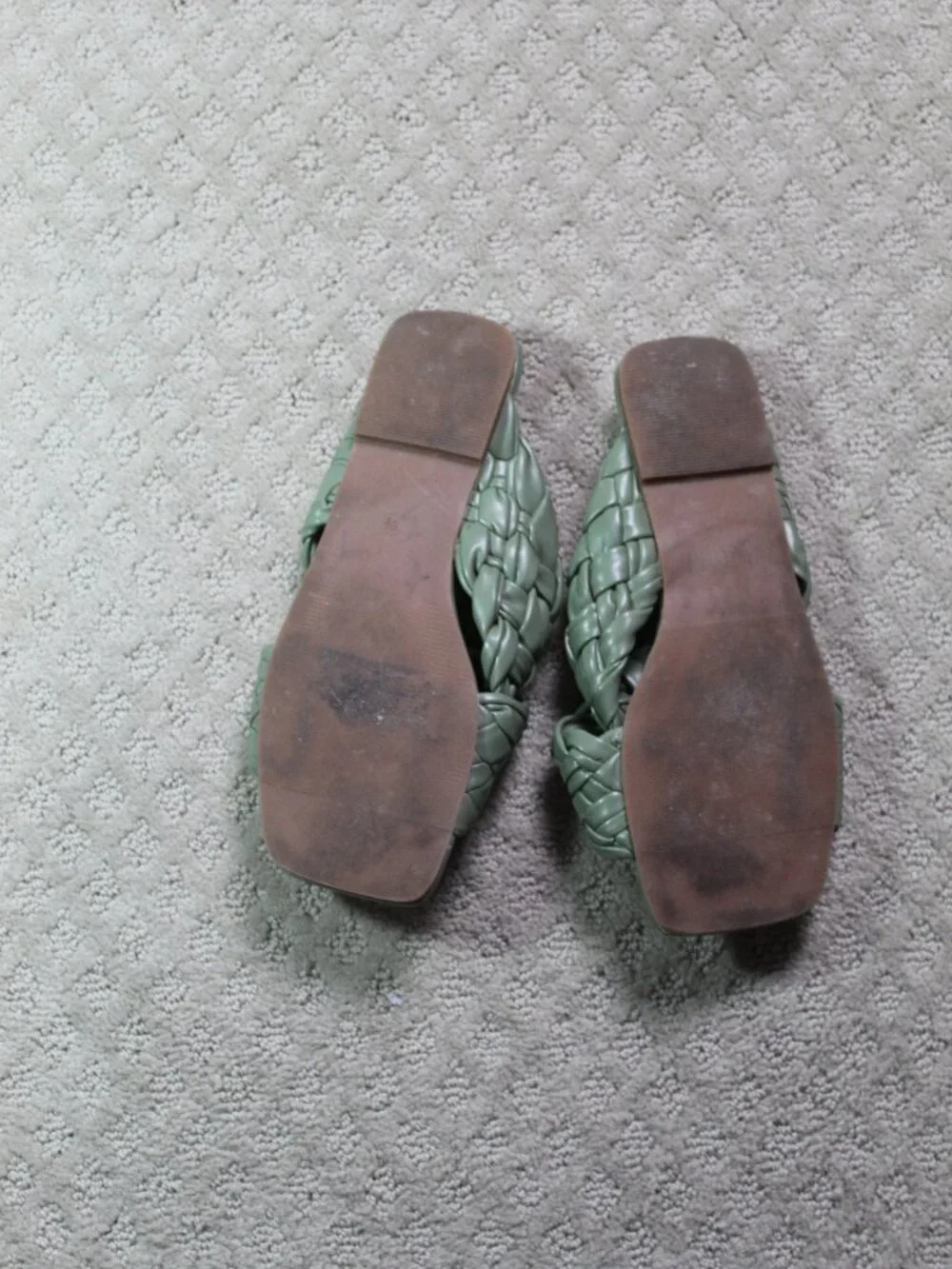 Sheln Size 6.5 Puffy Woven Green Slide Sandals